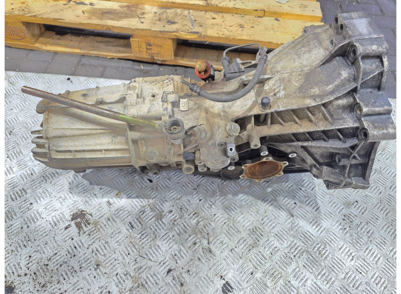 КПП механическая (МКПП) к Audi A4, 2005г.