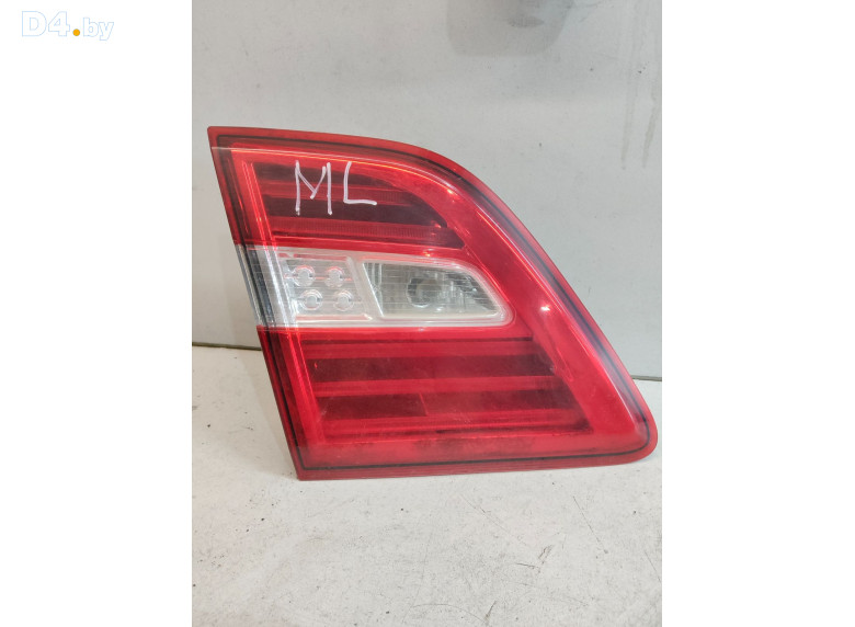 Фонарь крышки багажника левый к Mercedes MLW166 2011 г.