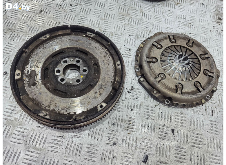 Комплект сцепления к Volkswagen Passat 2002 г.