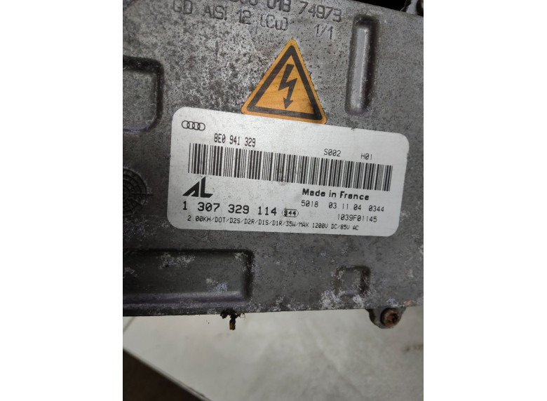 Фара правая к Audi A4, 2004г.
