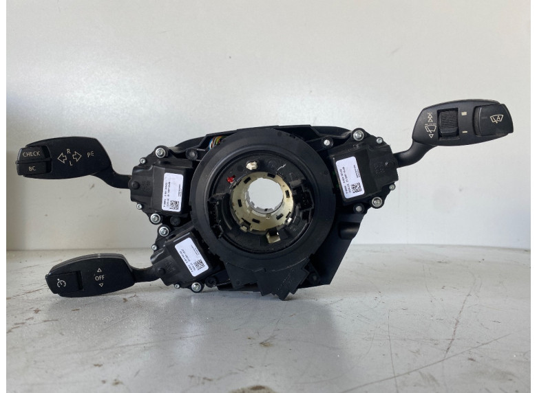 Переключатель подрулевой (стрекоза) к BMW 5 E60/E61, 2005г.
