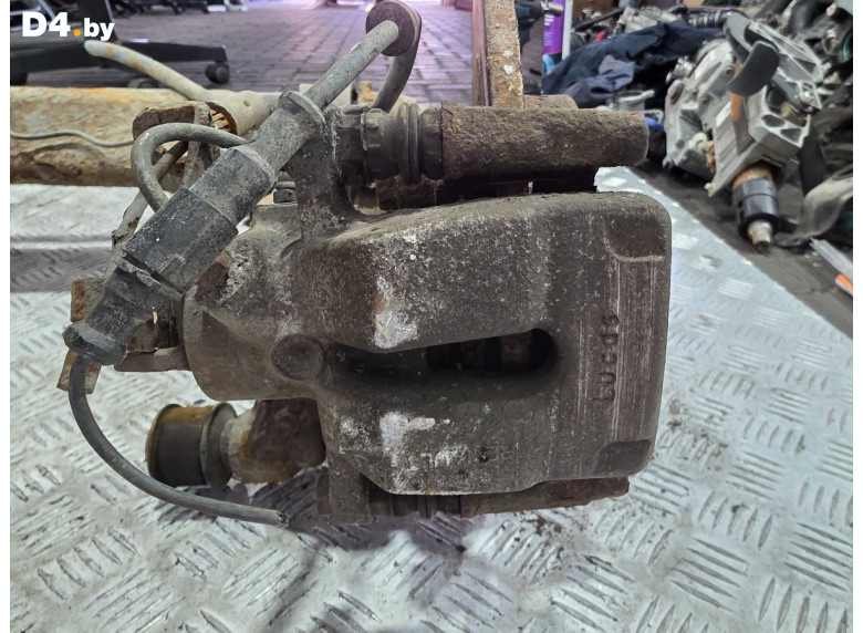 Суппорт задний правый к Renault Scenic 2001 г.