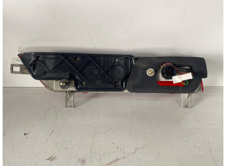 Фонарь крышки багажника правый к BMW 7 E65/E66, 2002г.