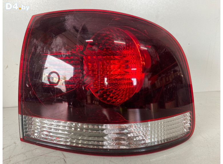 Фонарь задний правый к Volkswagen Touareg 2006 г.
