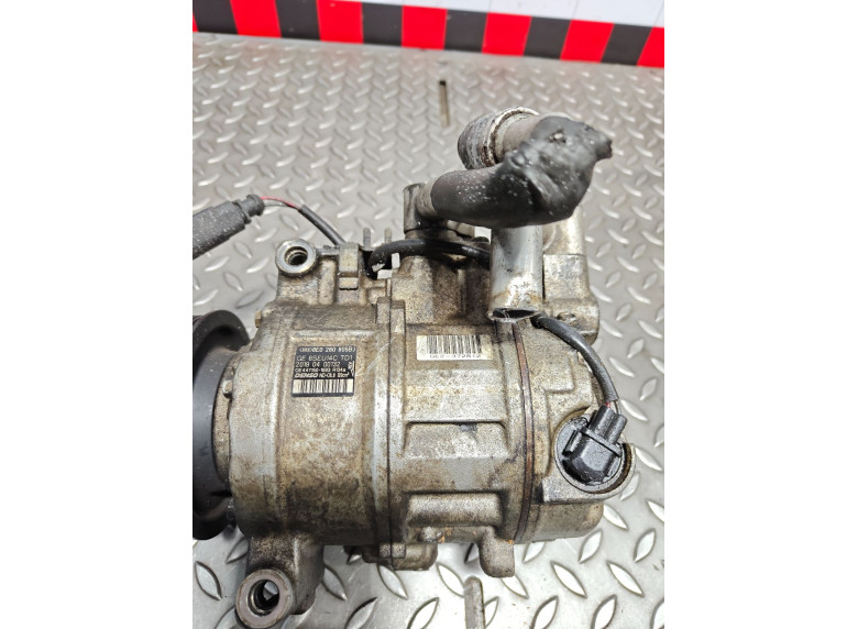 Компрессор кондиционера к Audi A4, 2006г.