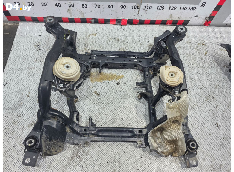 Балка подвески передняя (подрамник) к Mercedes MLW166 2013 г.