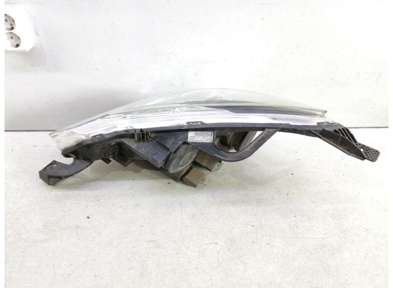 Фара правая к Citroen C3, 2013г.