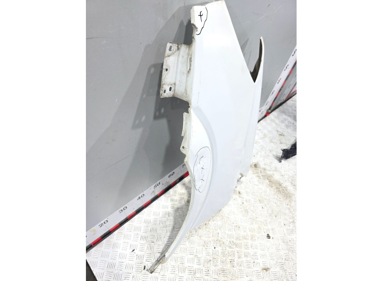 Крыло переднее левое к Mercedes Sprinter, 2009г.
