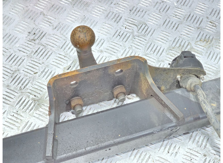 Прицепное устройство (фаркоп) к Ford Transit, 2012г.