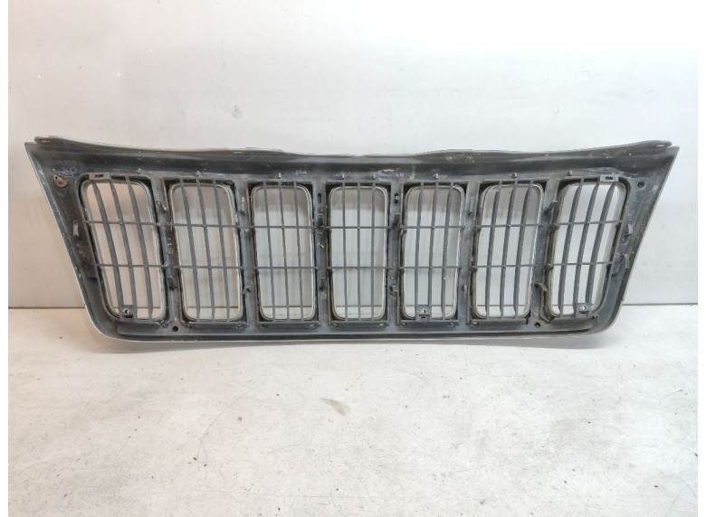 Решетка радиатора к Jeep Grand Cherokee, 2000г.
