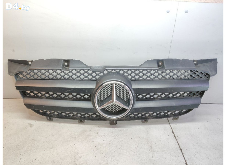 Решетка радиатора к Mercedes Sprinter 2012 г.