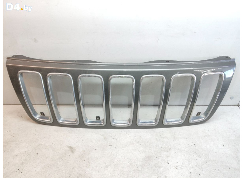 Решетка радиатора к Jeep GrandCherokee 2003 г.
