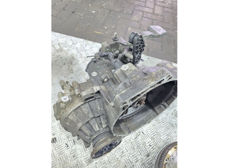 КПП механическая (МКПП) к Seat Leon, 2008г.