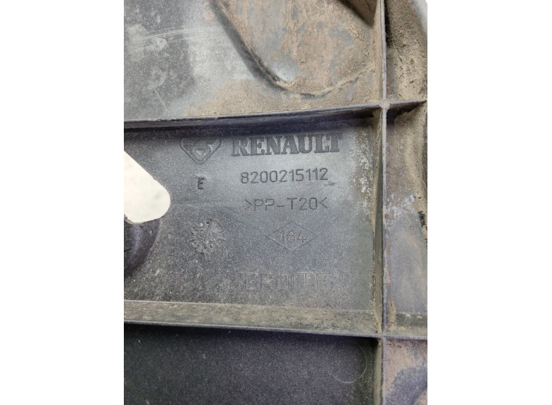 Кронштейн крепления бампера переднего к Renault Mascott, 2006г.