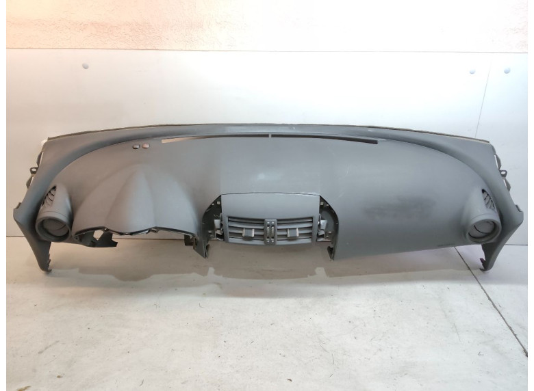 Панель передняя салона (торпедо) к Toyota RAV4, 2010г.