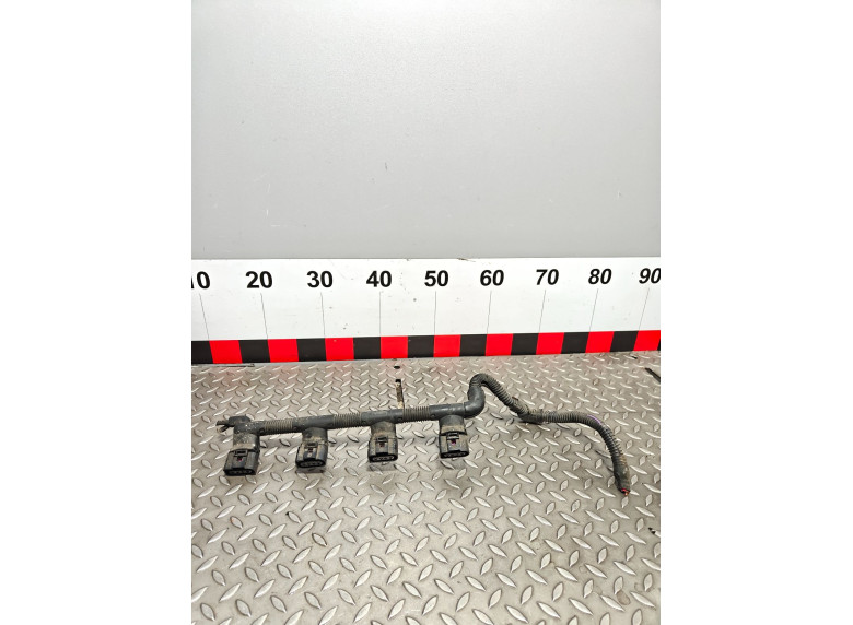 Проводка двигателя к Volkswagen Passat, 2003г.