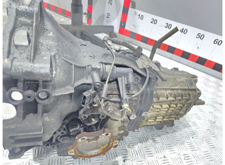 КПП механическая (МКПП) к Volkswagen Passat, 2003г.