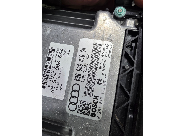 Двигатель к Audi A4, 2005г.