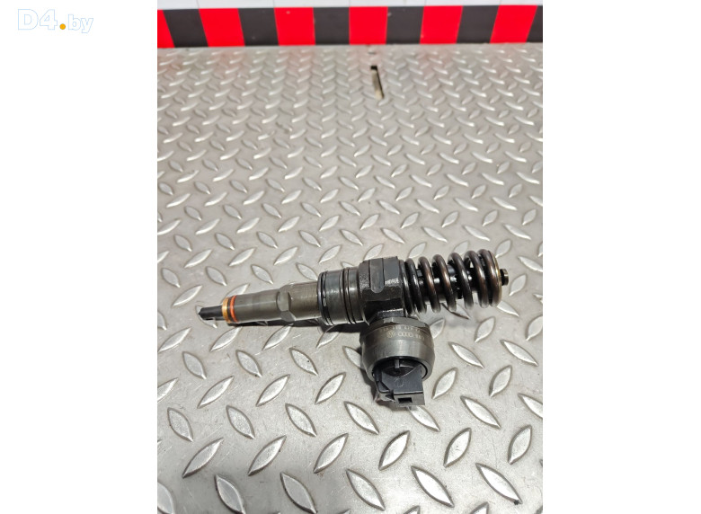 Форсунка к Volkswagen Passat 2001 г.