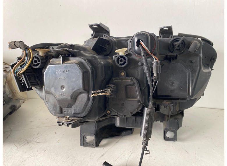 Фара передняя (комплект) к BMW 7 E65/E66, 2002г.
