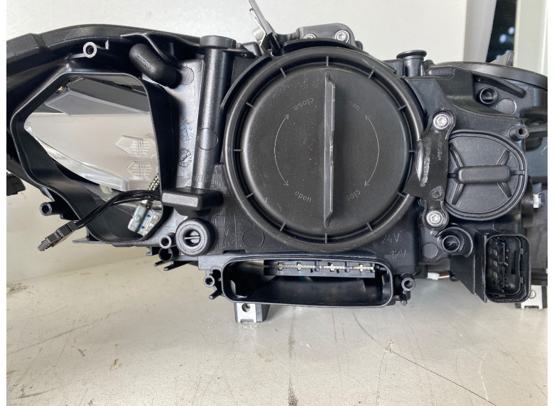 Фара передняя (комплект) к BMW 5 F10/F11/GT F07, 2012г.