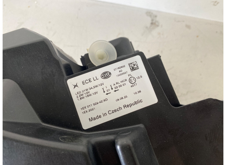 Фара правая к BMW 1 F20/F21, 2012г.