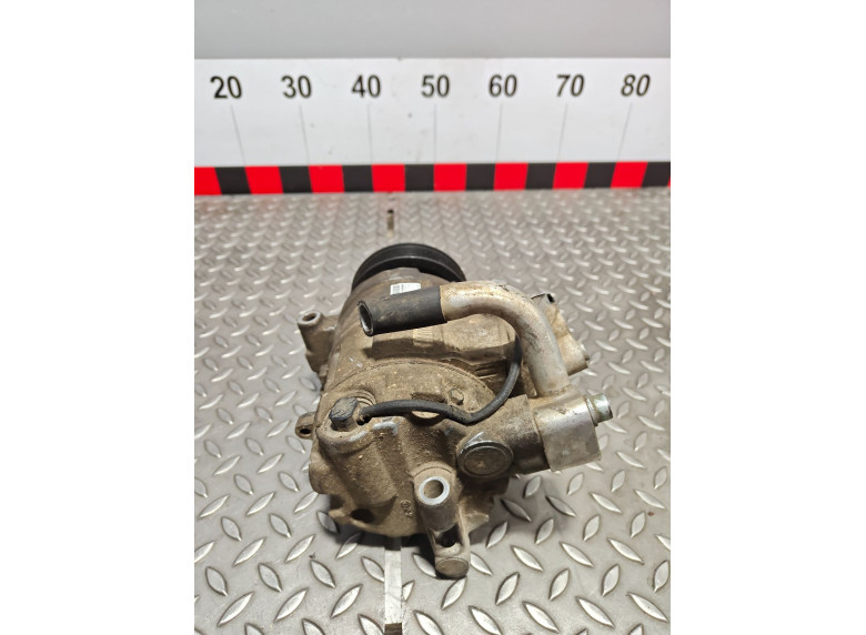 Компрессор кондиционера к Audi A4, 2007г.