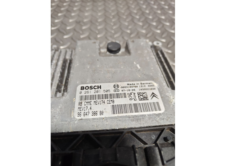 Блок управления двигателем к Peugeot 308, 2007г.