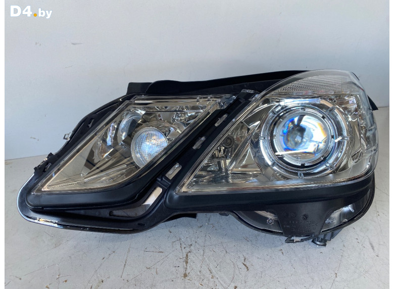 Фара левая к Mercedes EW212 2012 г.