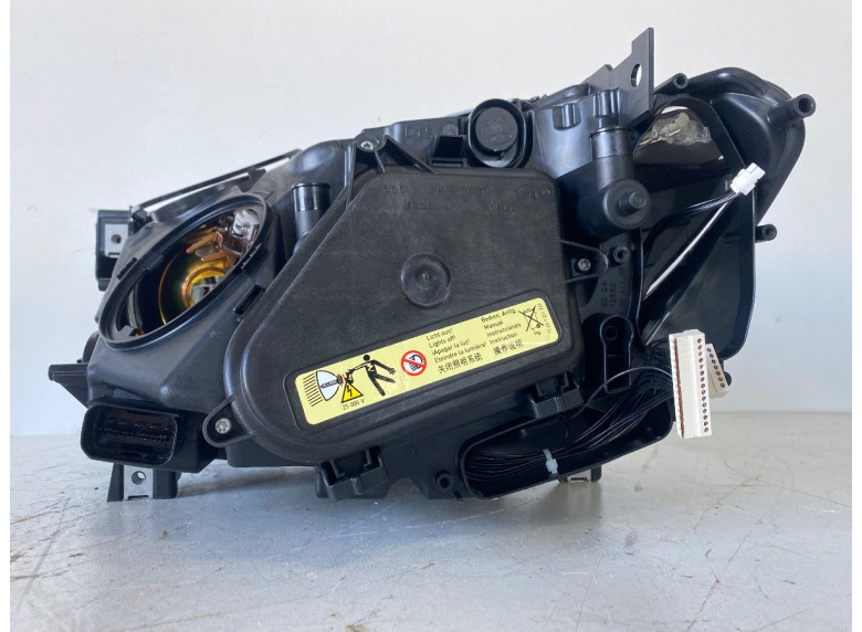 Фара правая к BMW 7 F01/F02, 2014г.