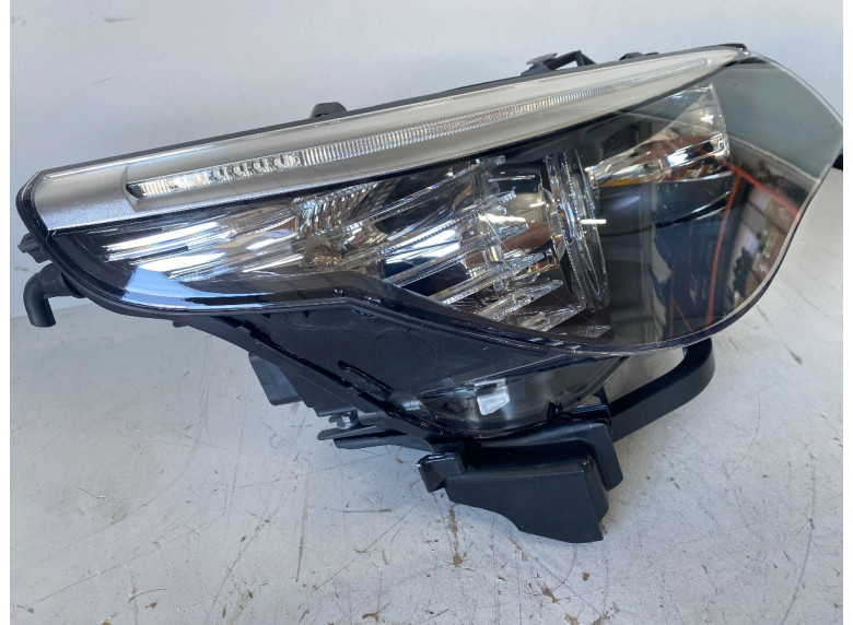Фара правая к BMW 5 E60/E61, 2010г.