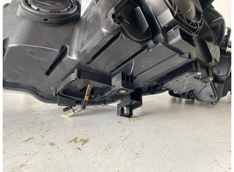 Фара передняя (комплект) к BMW X5 E70, 2012г.