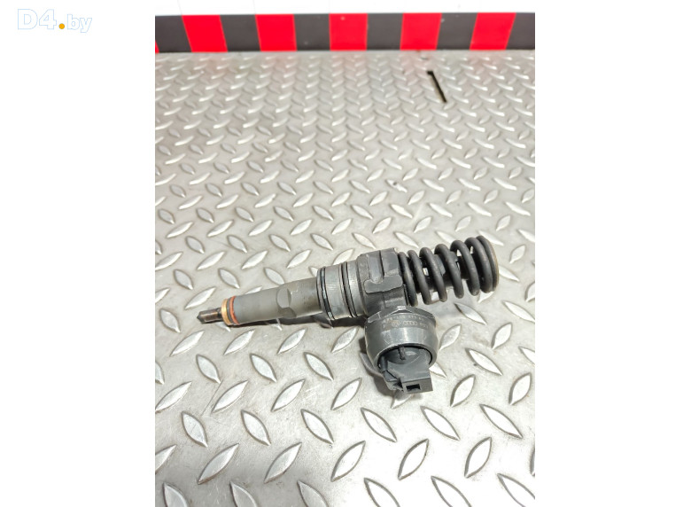 Форсунка к Volkswagen Passat 2001 г.