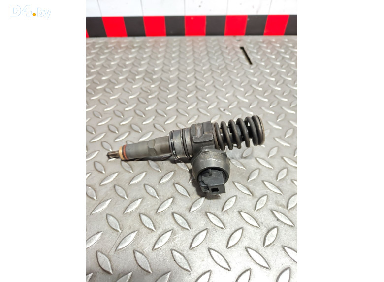 Форсунка к Volkswagen Passat 2001 г.