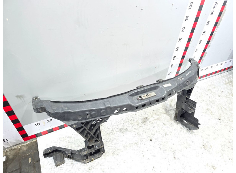 Передняя панель крепления облицовки (телевизор) к Mercedes Sprinter, 2010г.