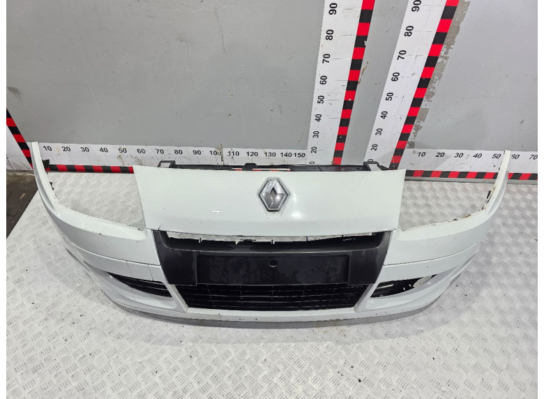 Бампер передний к Renault Scenic, 2010г.