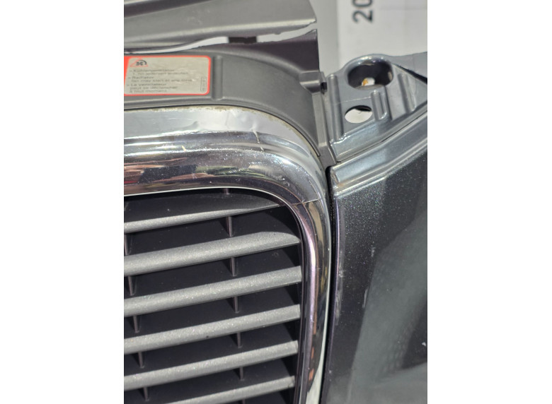 Решетка радиатора к Audi A4, 2006г.