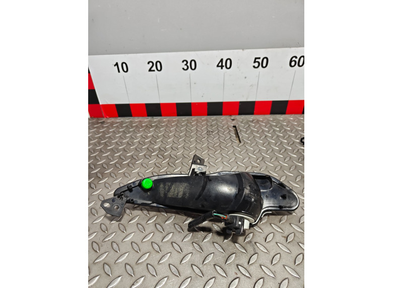 Поворотник правый к Peugeot 308, 2014г.