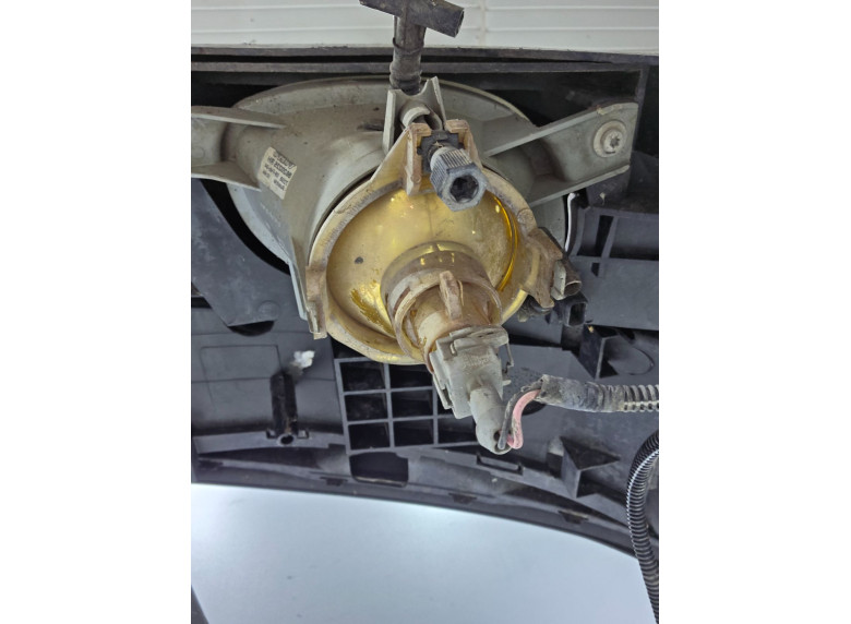 Фара противотуманная правая к Volvo S80, 2005г.