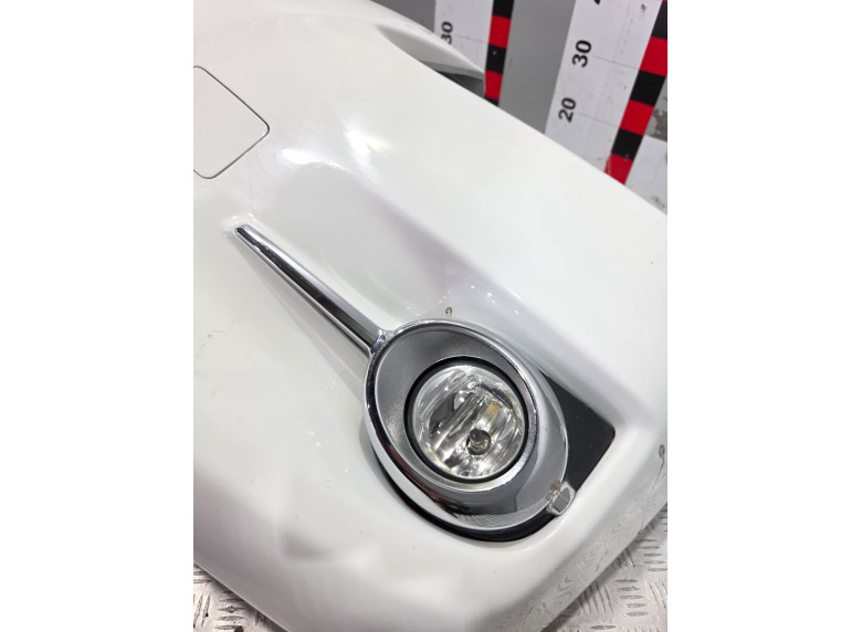 Рамка фары противотуманной левой к Toyota RAV4, 2012г.