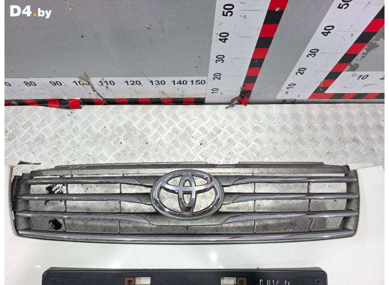 Решетка радиатора к Toyota RAV4 2012 г.