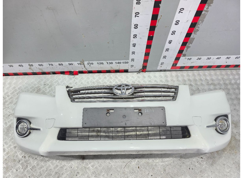 Бампер передний к Toyota RAV4, 2012г.