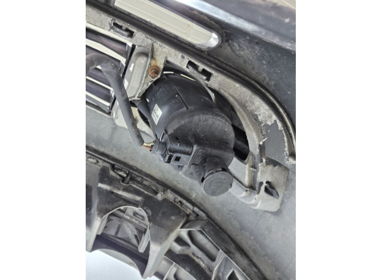 Фара противотуманная правая к Volkswagen Passat, 2002г.