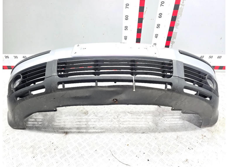 Бампер передний к Volkswagen Passat, 2002г.