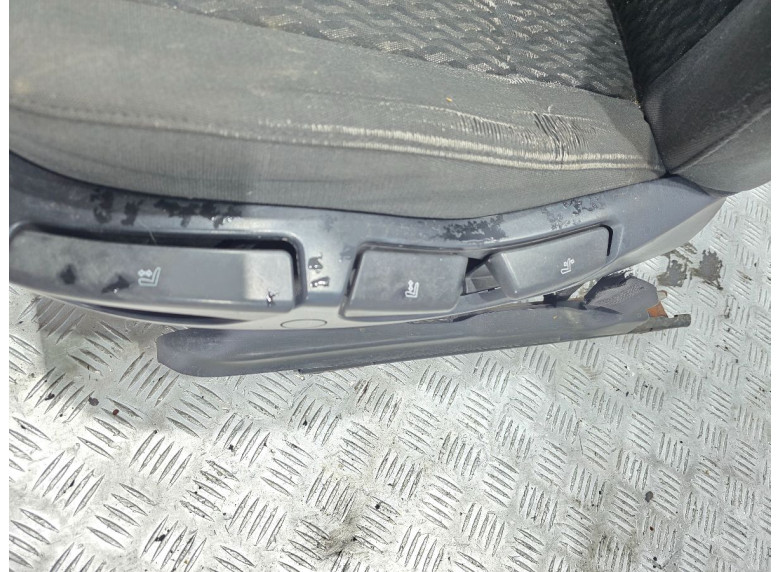 Сиденье переднее левое к BMW 3 E46, 2002г.