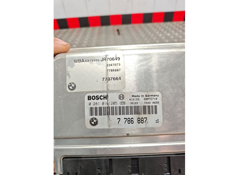 Блок управления двигателем к BMW 3 E46, 2000г.