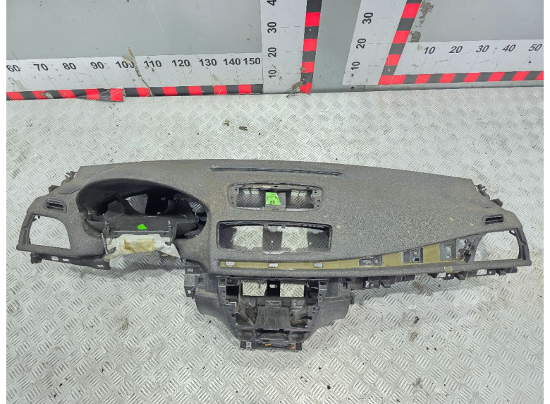 Панель передняя салона (торпедо) к Renault Megane, 2010г.