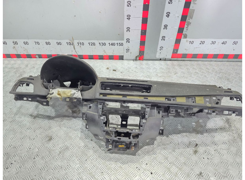 Панель передняя салона (торпедо) к Renault Megane, 2010г.