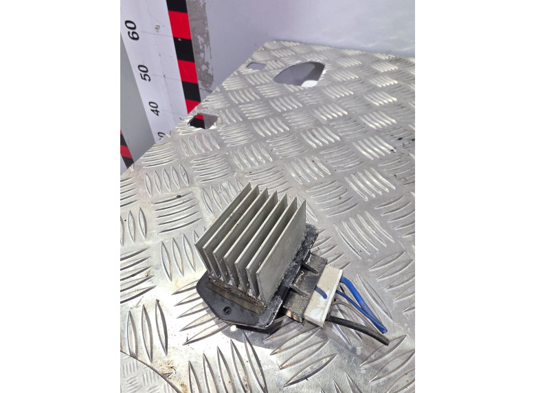 Сопротивление печки к Geely SC7, 2013г.