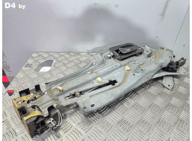 Замок двери передней левой к Renault Laguna 1998 г.